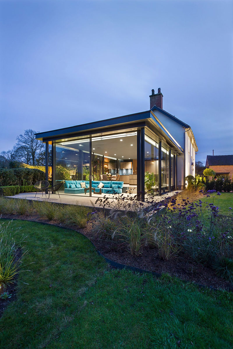 LABC Award Winning Glass House Contrak Construction